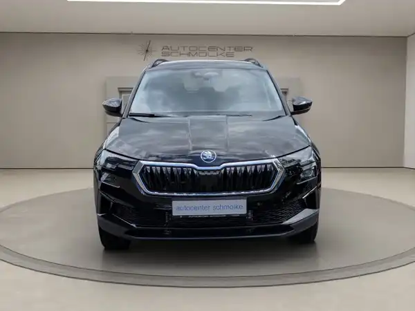 ŠKODA KAROQ (2/15)