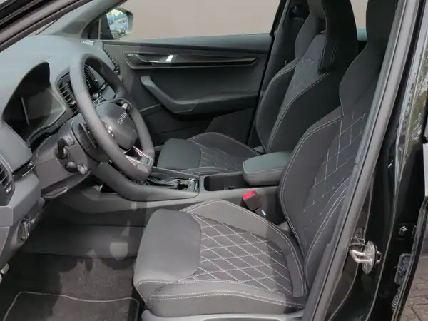 ŠKODA KAROQ (9/15)