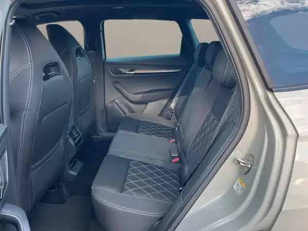 ŠKODA KAROQ (12/15)