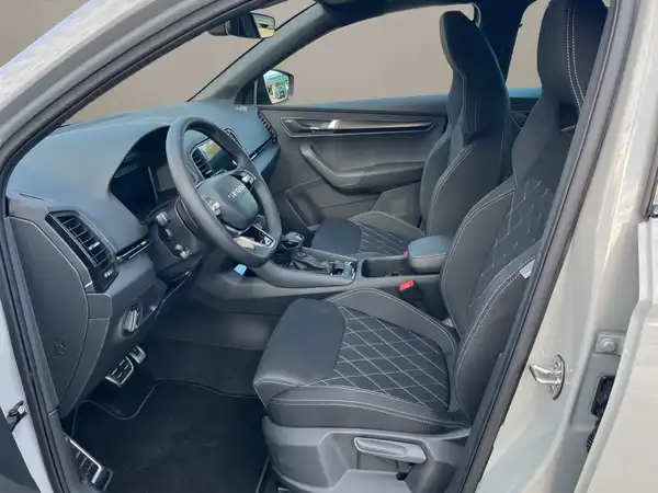ŠKODA KAROQ (9/15)