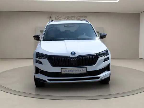 ŠKODA KAROQ (2/15)