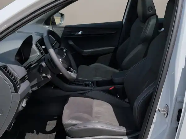 ŠKODA KAROQ (9/15)