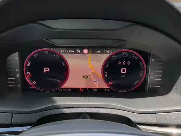 ŠKODA KAROQ (10/15)