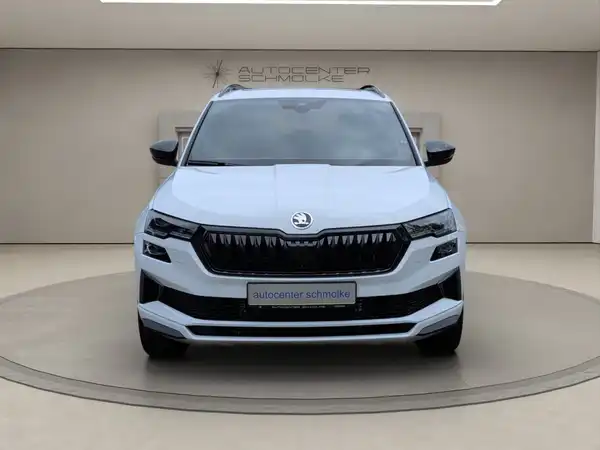 ŠKODA KAROQ (2/15)