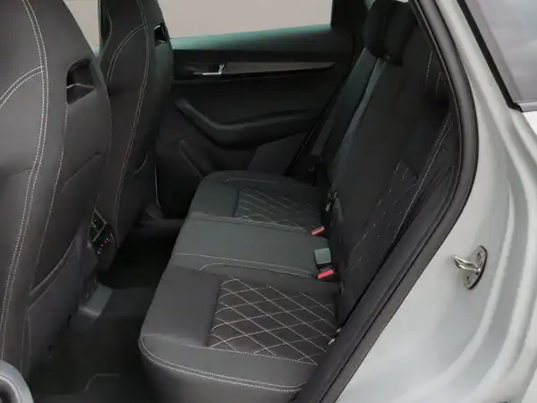 ŠKODA KAROQ (12/15)