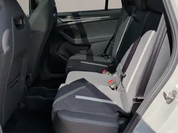 ŠKODA KODIAQ (12/15)