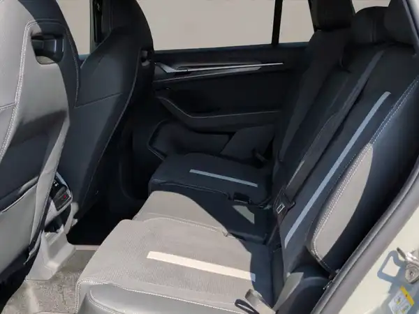 ŠKODA KODIAQ (12/15)