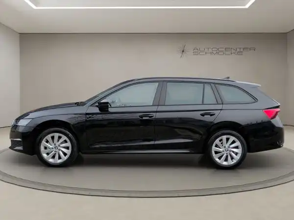 ŠKODA OCTAVIA (3/15)
