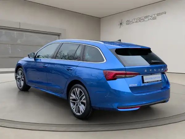 ŠKODA OCTAVIA (4/15)