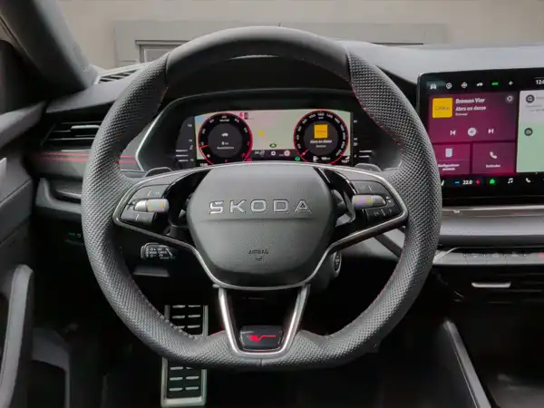 ŠKODA OCTAVIA RS (13/15)