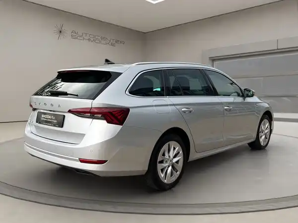 ŠKODA OCTAVIA (6/15)