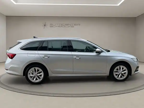 ŠKODA OCTAVIA (7/15)