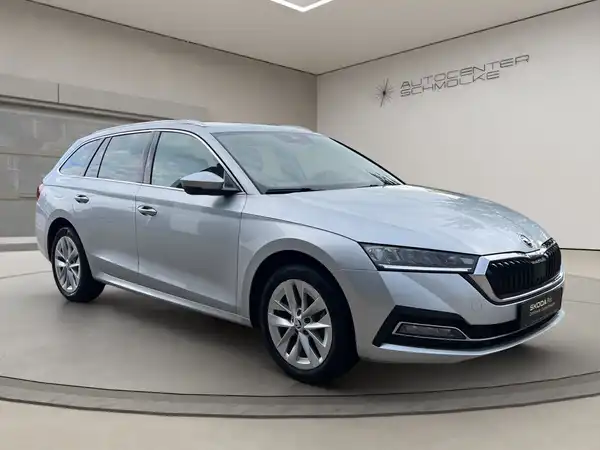 ŠKODA OCTAVIA (8/15)