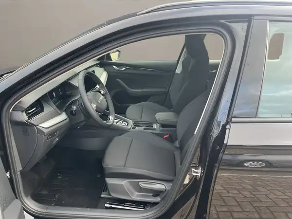 ŠKODA OCTAVIA (9/15)