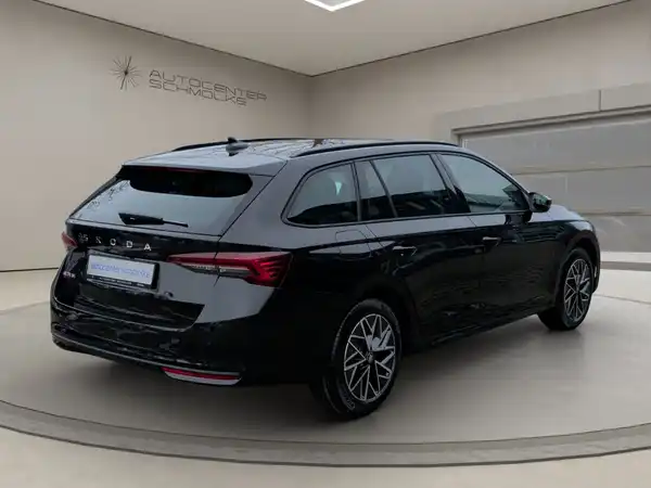 ŠKODA OCTAVIA (6/15)