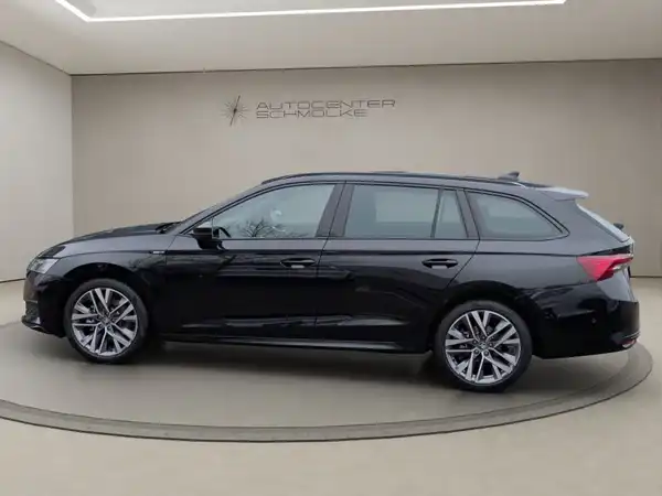 ŠKODA OCTAVIA (3/15)