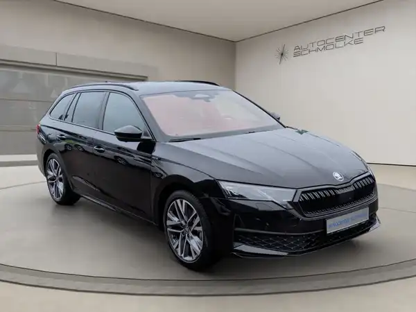 ŠKODA OCTAVIA (8/15)