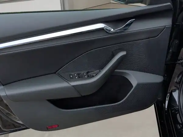 ŠKODA OCTAVIA (11/15)