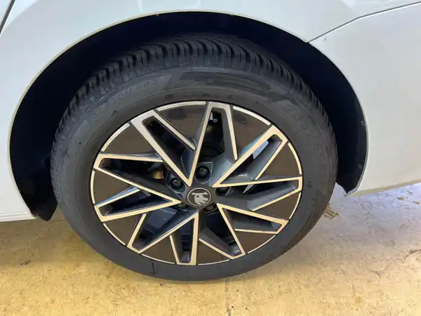 ŠKODA OCTAVIA (6/10)