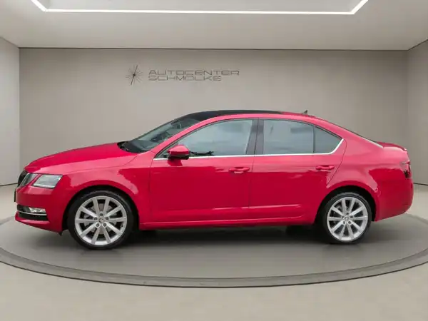 ŠKODA OCTAVIA (3/15)