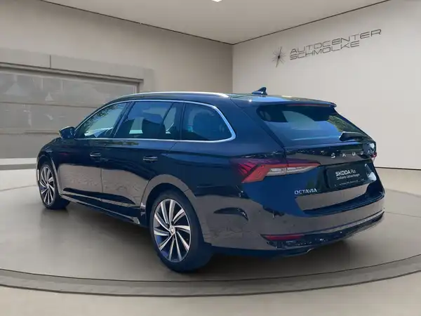 ŠKODA OCTAVIA (4/15)