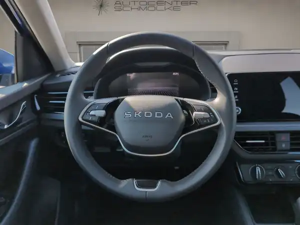 ŠKODA SCALA (10/15)