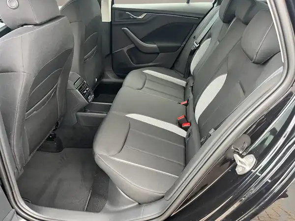 ŠKODA SCALA (12/15)