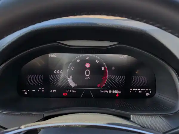 ŠKODA SCALA (10/15)