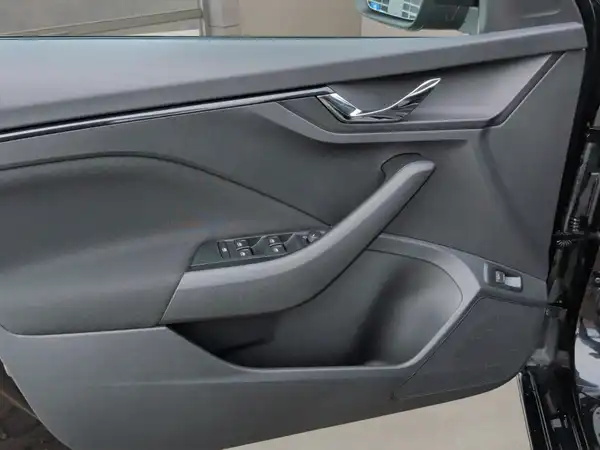 ŠKODA SCALA (12/15)